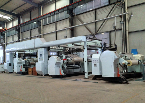 Vitesse sans solvants complètement automatique 338m/min de machine de stratification avec le chariot à cinq rouleaux